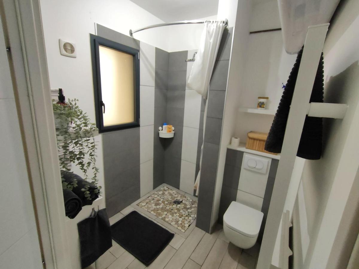 Patio Cosy Apartment Thizy-les-Bourgs Екстериор снимка