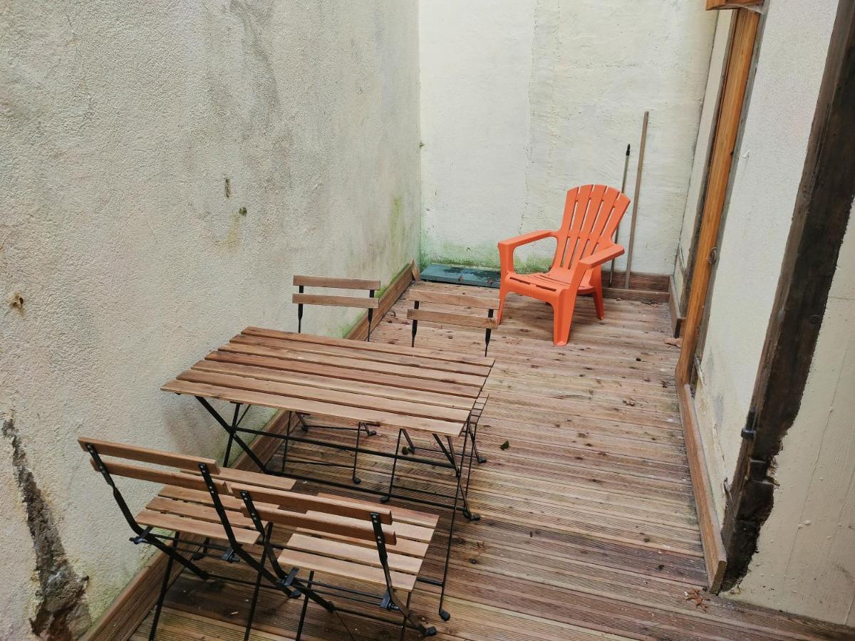 Patio Cosy Apartment Thizy-les-Bourgs Екстериор снимка